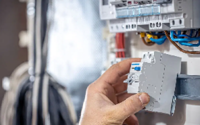 Chuveiro elétrico: qual cabo e disjuntor usar?