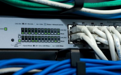 Como escolher cabo de rede: 9 passos práticos para uma infraestrutura eficiente