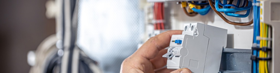 Guia Completo sobre Disjuntores: Função, Tipos, Aplicações e Como Escolher o Ideal