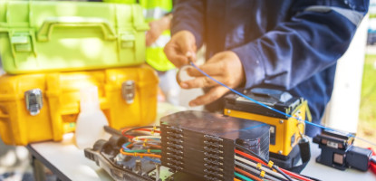 Máquina de Fusão de Fibra Óptica: Entenda Como Funciona na Prática