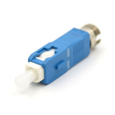 Adaptador com conector: SC/UPC Macho-FC/APC Fêmea- Adaptador / Acoplador – Sem abas - INSTRUFIBER